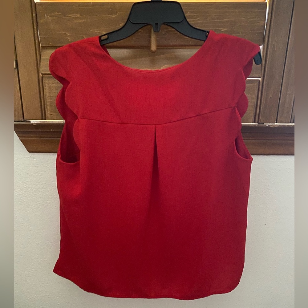 Red Meloday blouse size Large